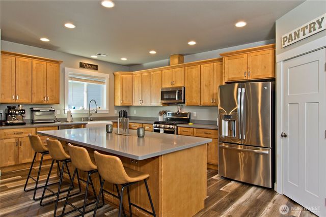 380 Hopkins Court, Carbonado, WA 98323
