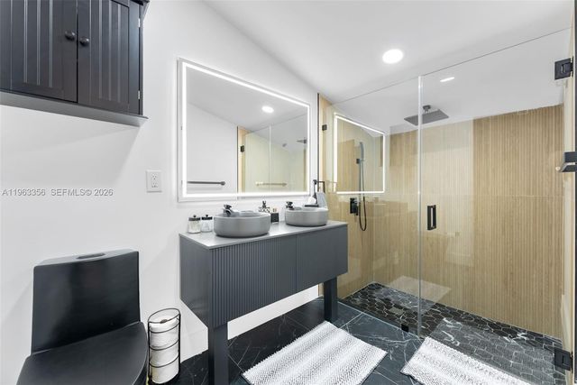 231 NE 45th St 231, Miami, FL 33137