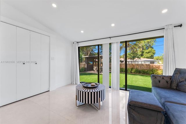 231 NE 45th St 231, Miami, FL 33137