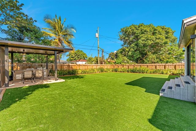 231 NE 45th St 231, Miami, FL 33137