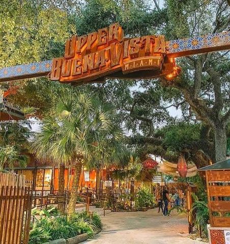 231 NE 45th St 231, Miami, FL 33137