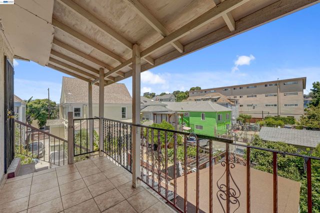 818 E 18Th St, Oakland, CA 94607