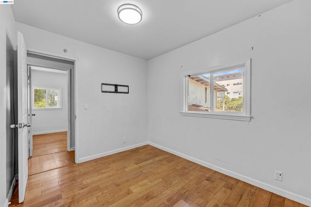 818 E 18Th St, Oakland, CA 94607