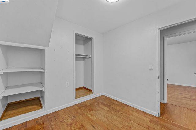818 E 18Th St, Oakland, CA 94607