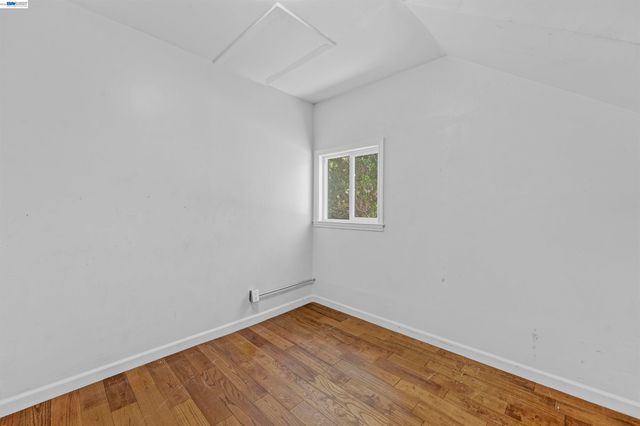 818 E 18Th St, Oakland, CA 94607