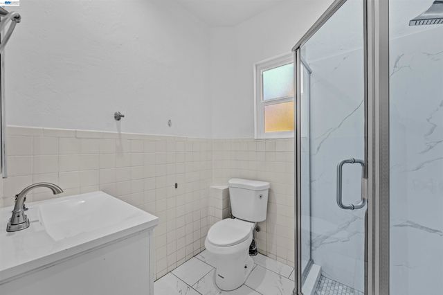 818 E 18Th St, Oakland, CA 94607