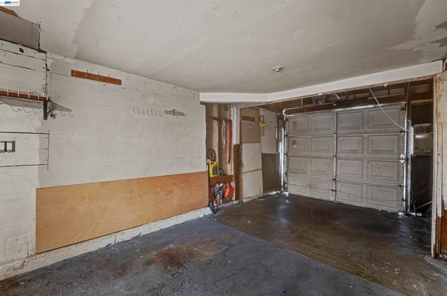 818 E 18Th St, Oakland, CA 94607