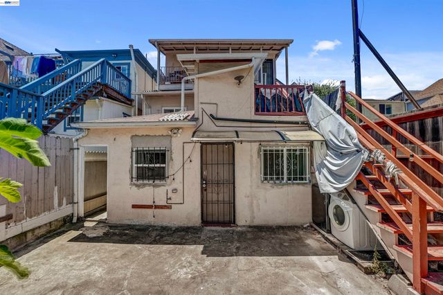 818 E 18Th St, Oakland, CA 94607