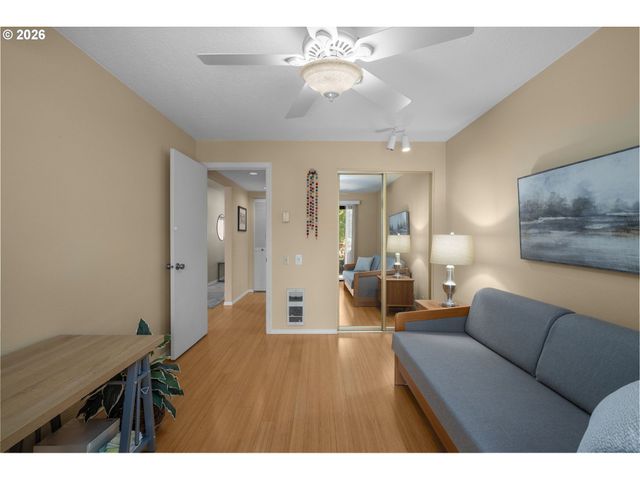 15695 Sw 114TH Ct 8, Portland, OR 97224