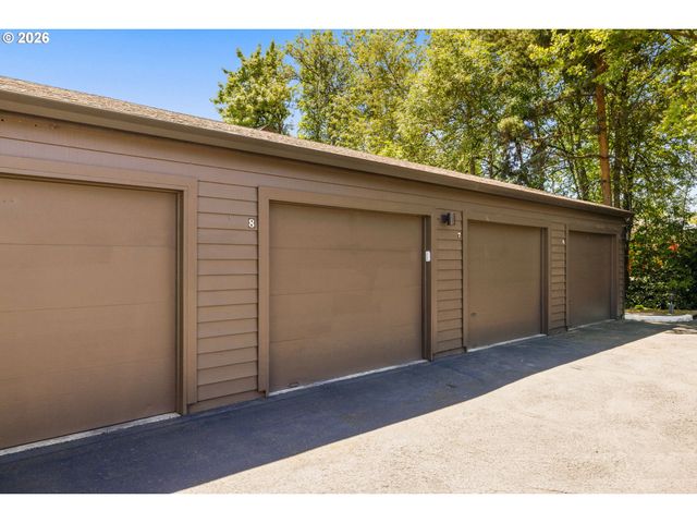 15695 Sw 114TH Ct 8, Portland, OR 97224