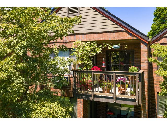15695 Sw 114TH Ct 8, Portland, OR 97224