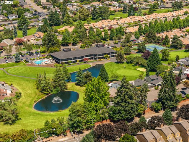 15695 Sw 114TH Ct 8, Portland, OR 97224