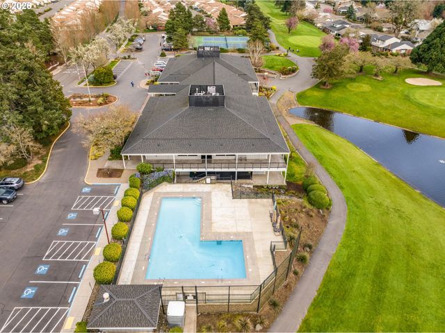 15695 Sw 114TH Ct 8, Portland, OR 97224