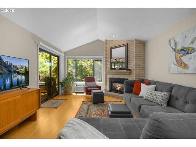 15695 Sw 114TH Ct 8, Portland, OR 97224