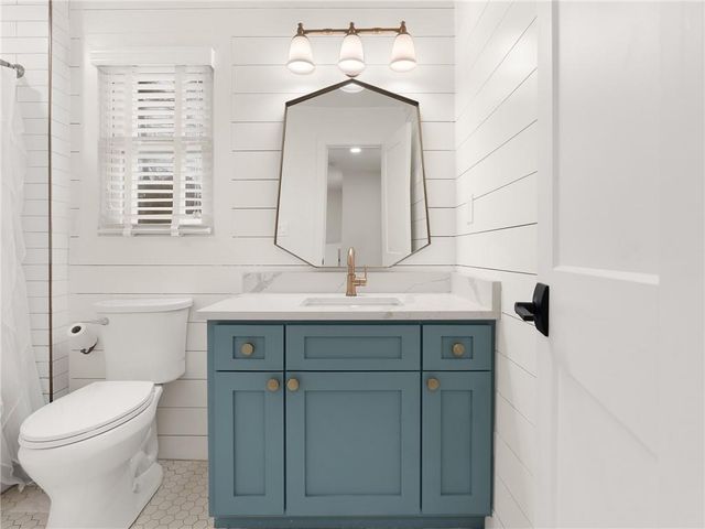 1350 Sanden Ferry Drive, Decatur, GA 30033