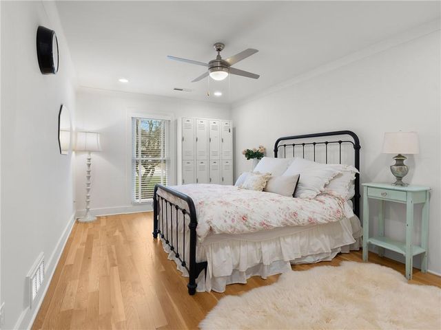 1350 Sanden Ferry Drive, Decatur, GA 30033