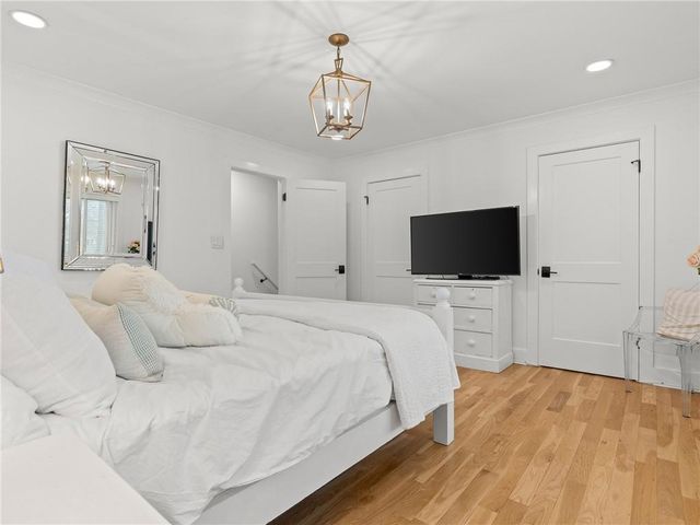 1350 Sanden Ferry Drive, Decatur, GA 30033