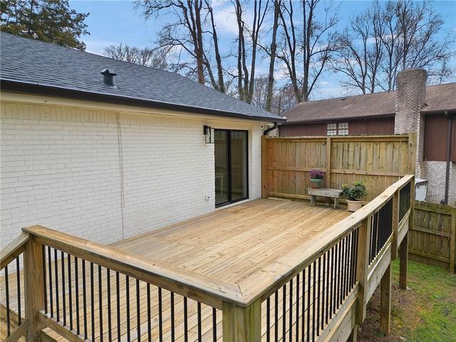 1350 Sanden Ferry Drive, Decatur, GA 30033