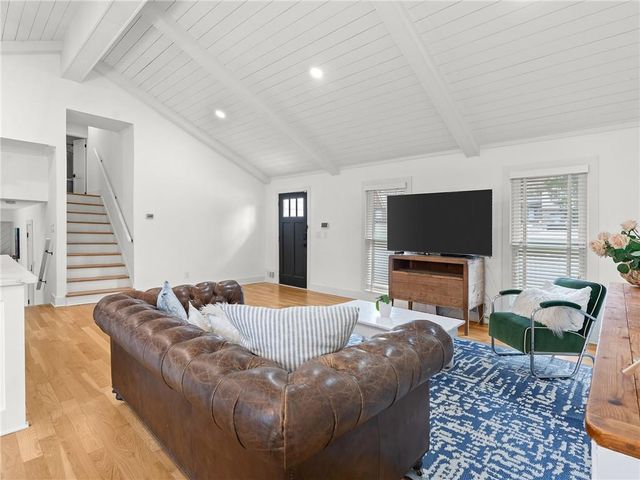 1350 Sanden Ferry Drive, Decatur, GA 30033