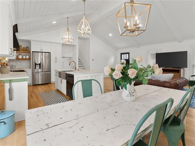 1350 Sanden Ferry Drive, Decatur, GA 30033