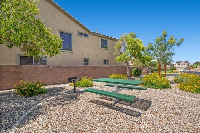 1640 Yellow Tulip Place, Henderson, NV 89012