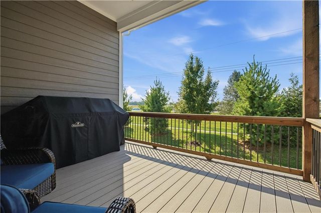 13405 W 174th Place, Overland Park, KS 66221