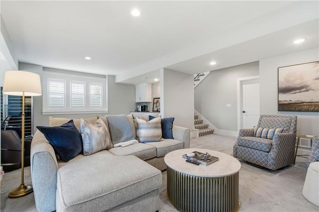 13405 W 174th Place, Overland Park, KS 66221