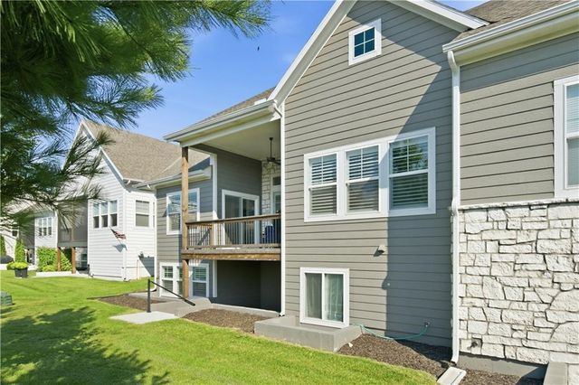 13405 W 174th Place, Overland Park, KS 66221