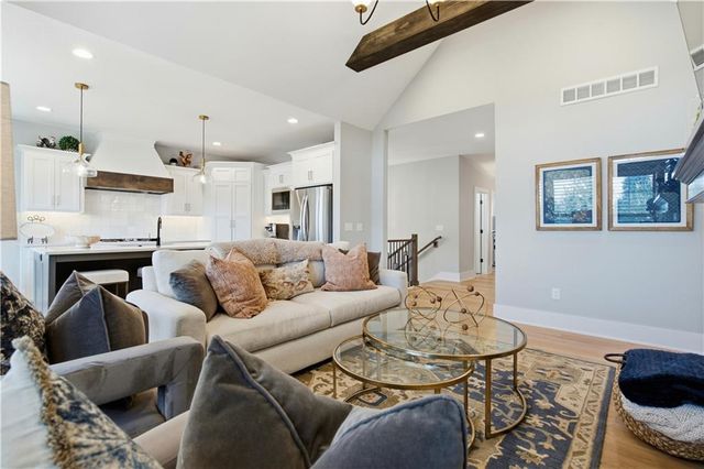 13405 W 174th Place, Overland Park, KS 66221
