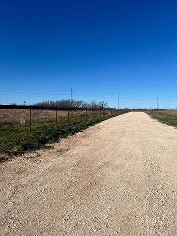 195 Donnas Lane, Trent, TX 79561