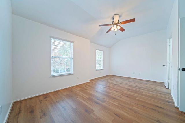 123 N Villa Oaks Drive, The Woodlands, TX 77382