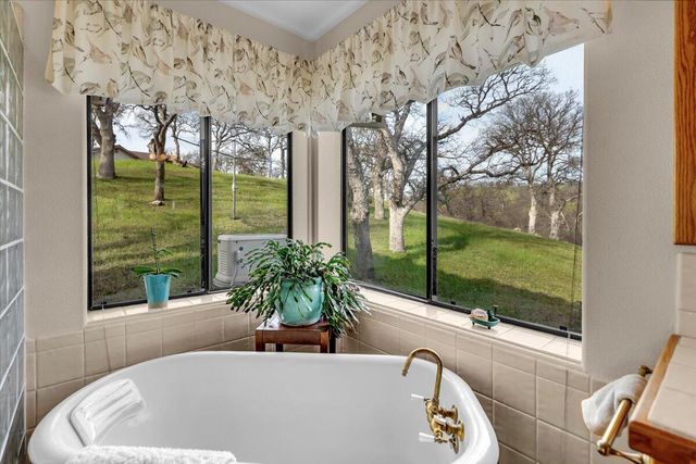 22560 Adobe Road, Red Bluff, CA 96080