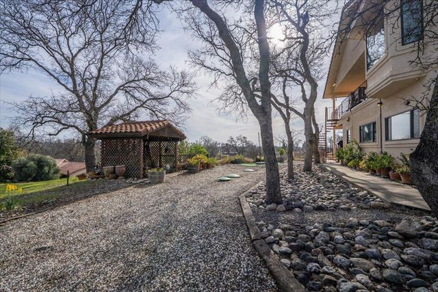 22560 Adobe Road, Red Bluff, CA 96080