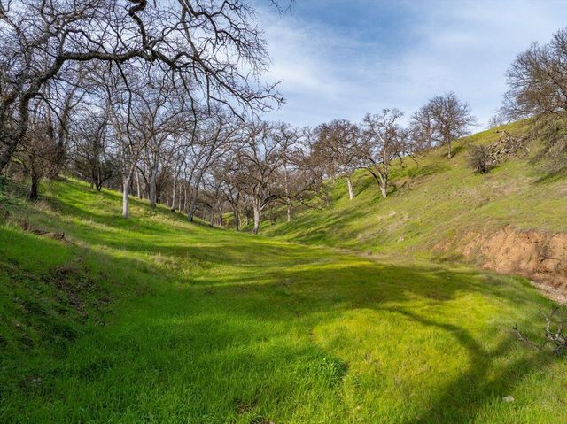 22560 Adobe Road, Red Bluff, CA 96080