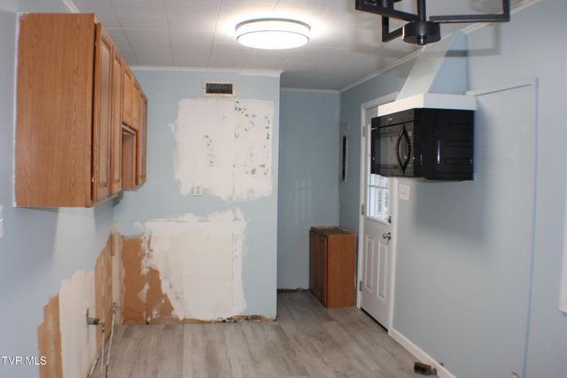 30 Brown Avenue, Greeneville, TN 37743