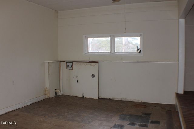 30 Brown Avenue, Greeneville, TN 37743