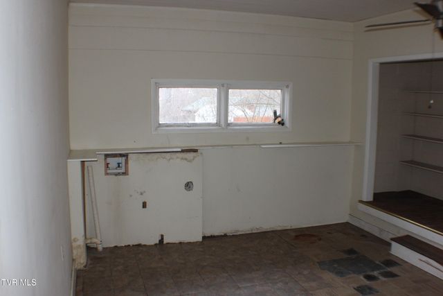 30 Brown Avenue, Greeneville, TN 37743