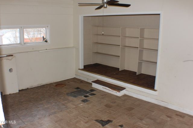 30 Brown Avenue, Greeneville, TN 37743