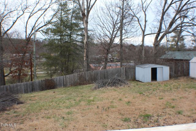 30 Brown Avenue, Greeneville, TN 37743