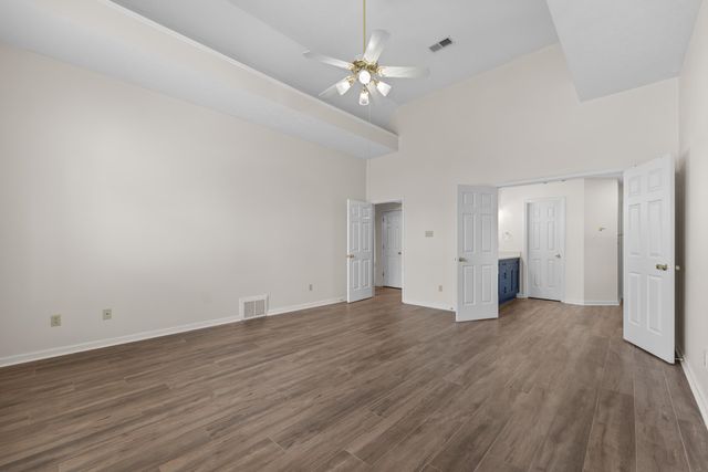 1393 CROSSVIEW LN, Collierville, TN 38017