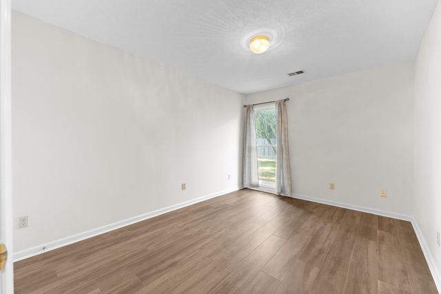 1393 CROSSVIEW LN, Collierville, TN 38017