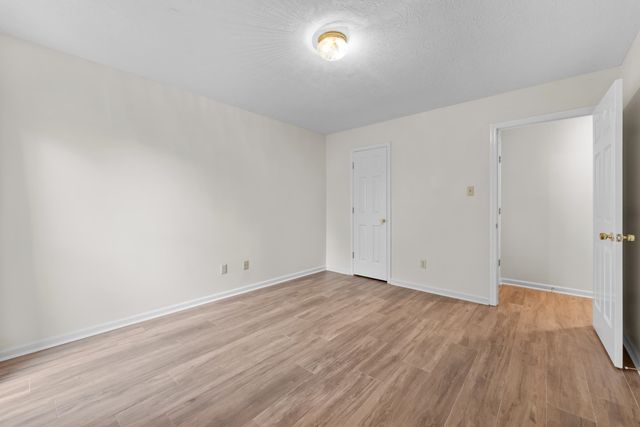 1393 CROSSVIEW LN, Collierville, TN 38017