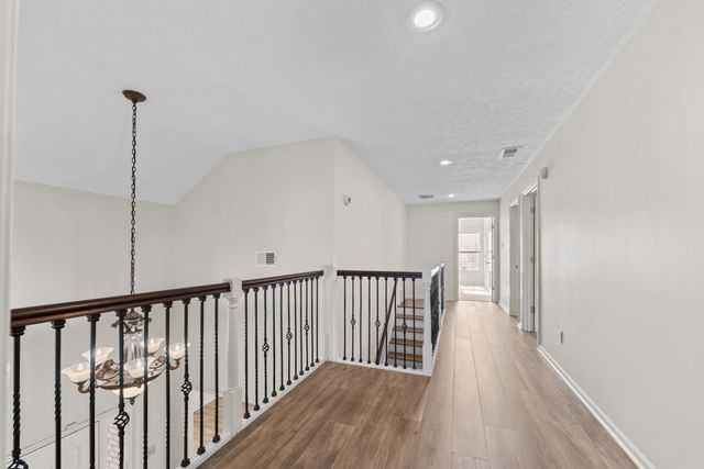 1393 CROSSVIEW LN, Collierville, TN 38017