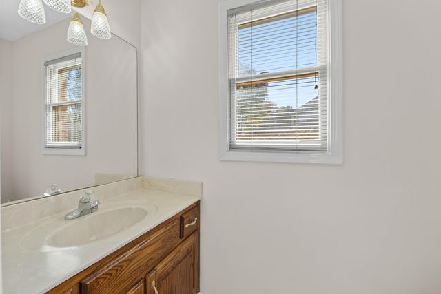 1393 CROSSVIEW LN, Collierville, TN 38017