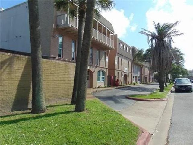 215 Postoffice Street 1005, Galveston, TX 77550
