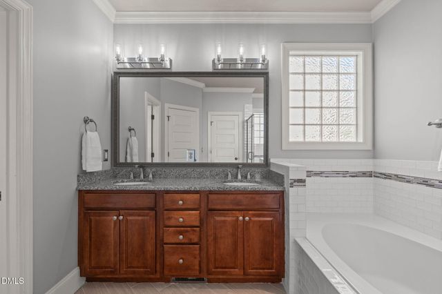 5129 Dove Forest Lane, Apex, NC 27539