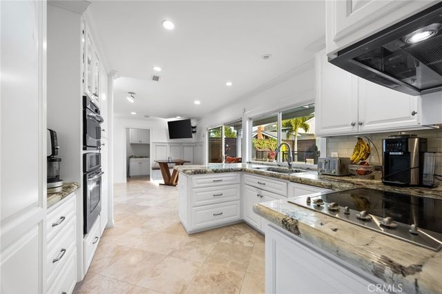 10062 Cynthia, Huntington Beach, CA 92646