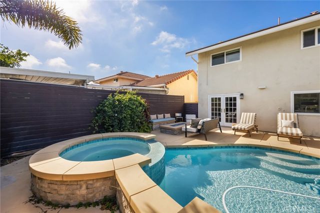 10062 Cynthia, Huntington Beach, CA 92646