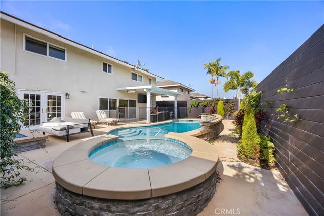 10062 Cynthia, Huntington Beach, CA 92646