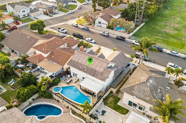 10062 Cynthia, Huntington Beach, CA 92646